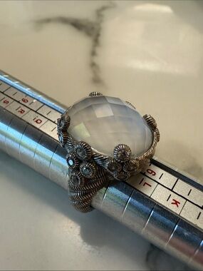 Judith Ripka faceted white agate doublet, silver band, size 7
